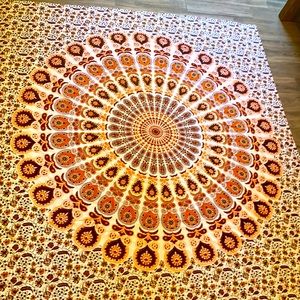 Brown white orange beige black tapestry brand new big